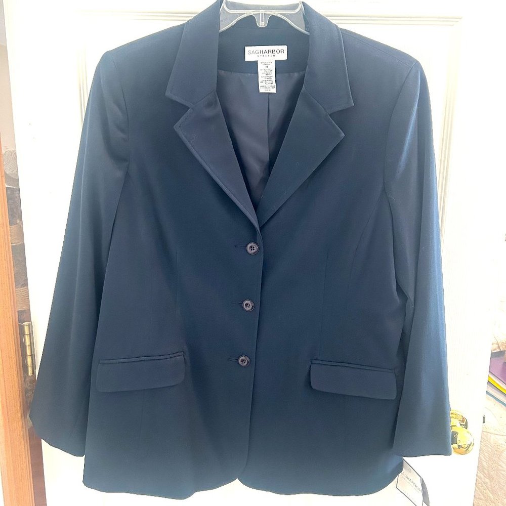 New with tags Womens 3 Piece Suit Sz 18